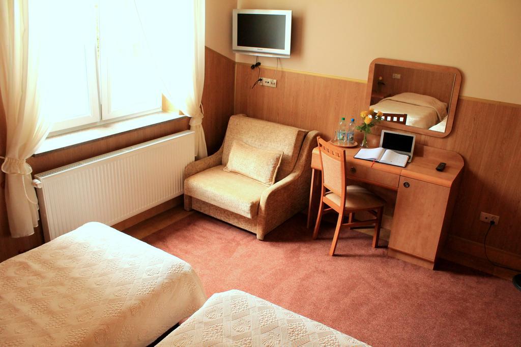 Parkowa - Noclegi Ze Sniadaniem Nowa Ruda Habitación foto